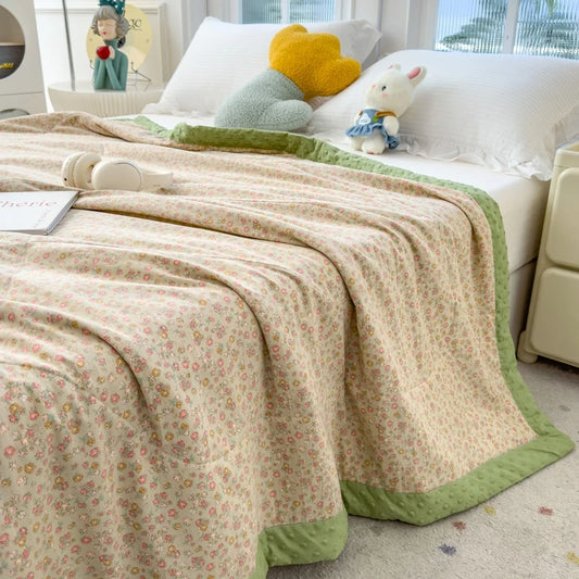 Cooling Bean Summer Quilt, Ultra-Soft Skin-Friendly Air Conditioner Quilt, Lightweight And Breathable Summer Cooling Quilt. with Fine Quilting Craftsmanship, It Is a Thin Quilt for Dormitory, Home And Office Naps, Machine Was