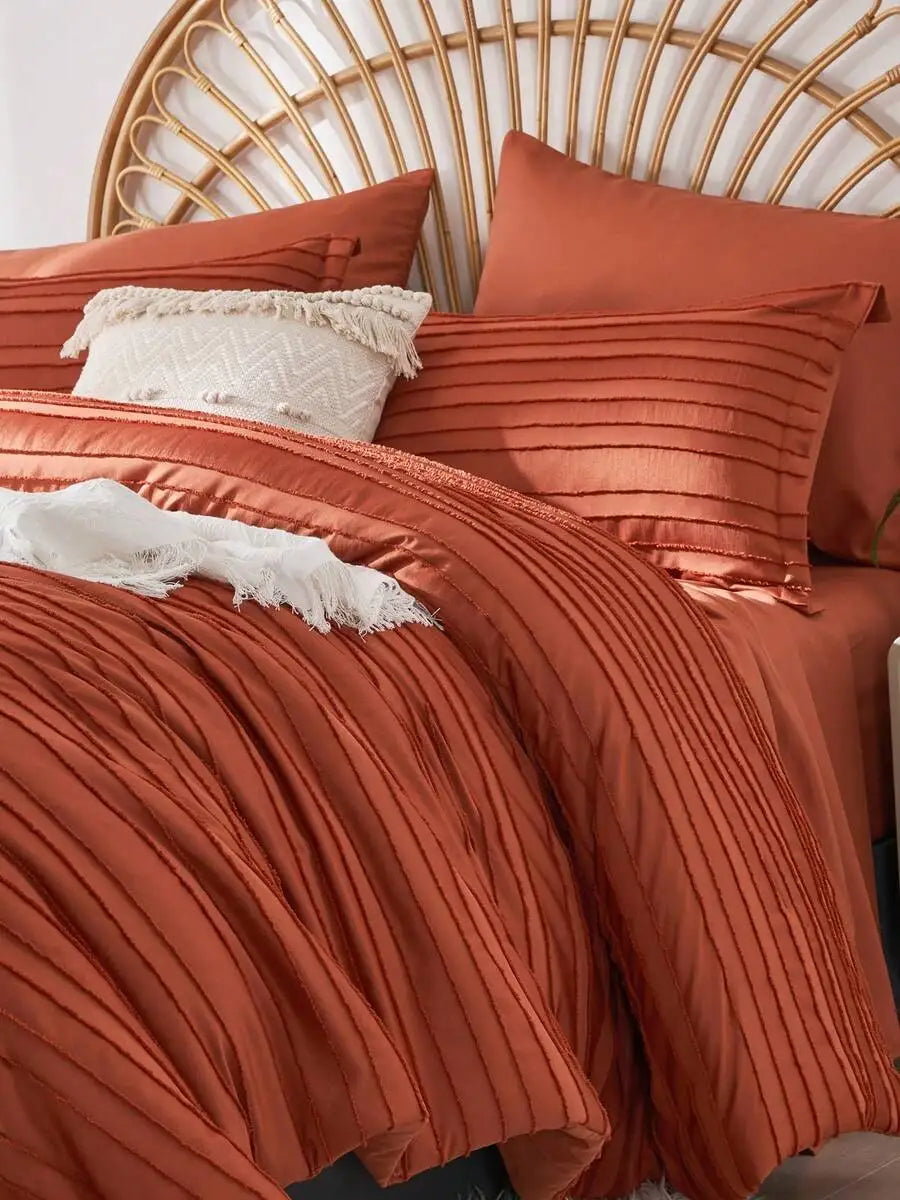 7-Piece Chic Cut Flower Bed Comforter Set, Suitable For All Seasons, Soft And Comfortable Bedding Set, Includes Comforter, Flat