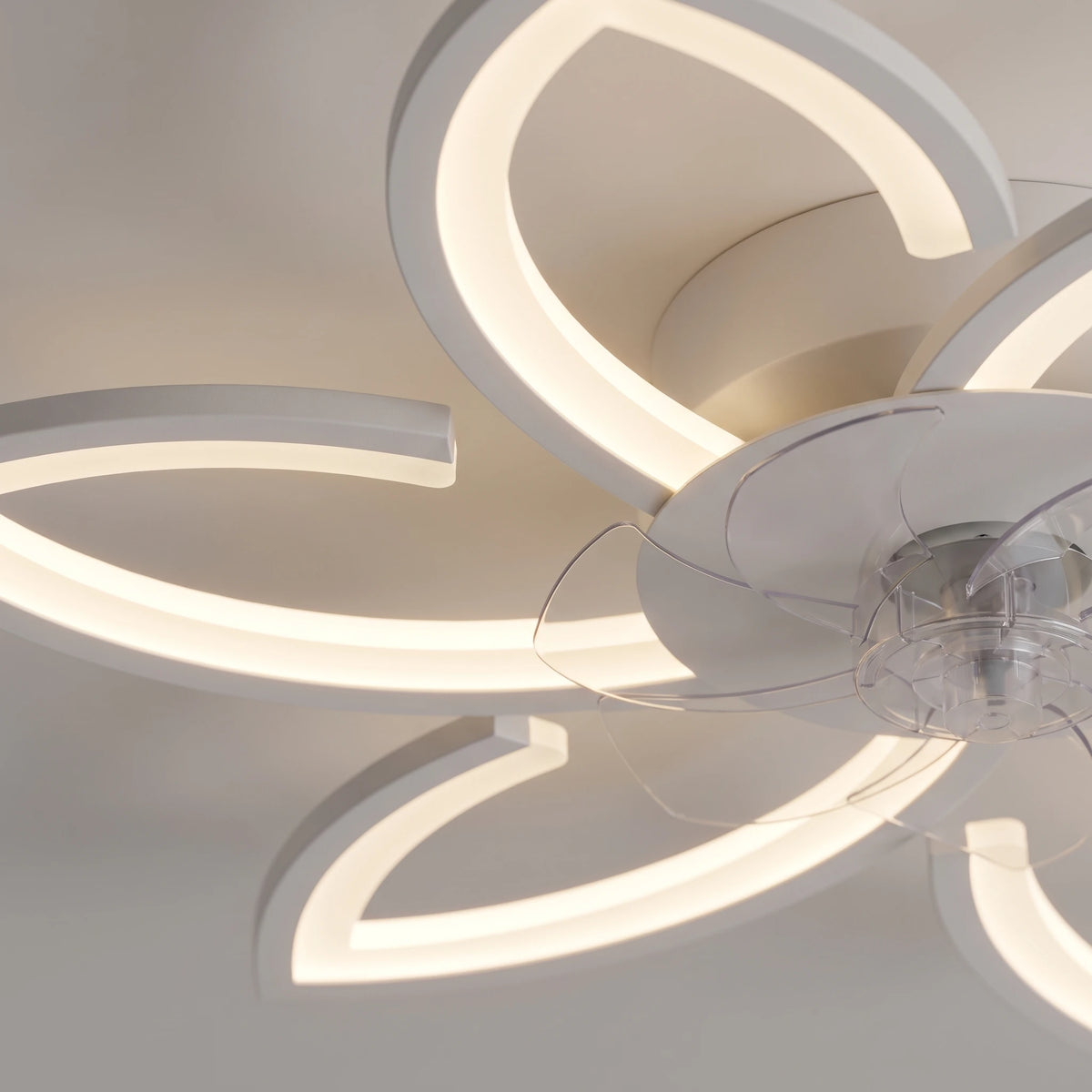Petal-Shaped Ceiling Fan Light with 6 Wind Speed Settings, Stepless Dimming, Remote Control, and a Reversible Motor for Year-Round Use in Both Winter and Summer. Ideal for Bedrooms, Above Dining Tables, and in Home Offices.