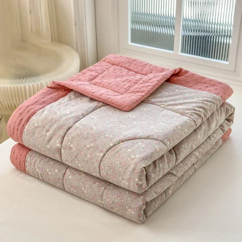 Cooling Bean Summer Quilt, Ultra-Soft Skin-Friendly Air Conditioner Quilt, Lightweight And Breathable Summer Cooling Quilt. with Fine Quilting Craftsmanship, It Is a Thin Quilt for Dormitory, Home And Office Naps, Machine Was