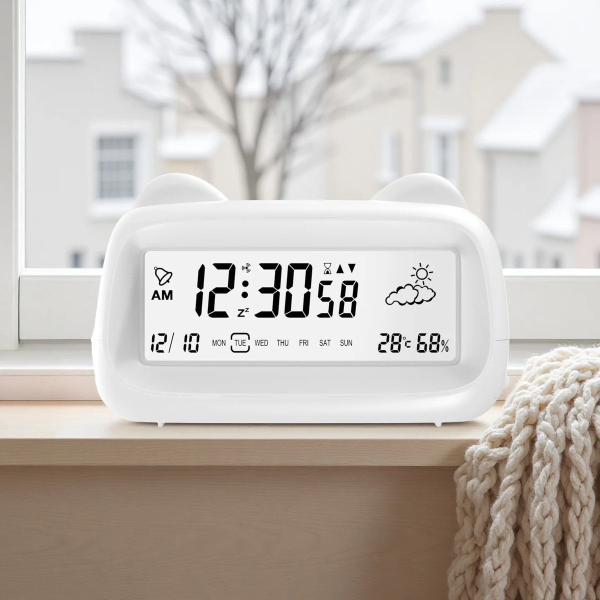 Battery Powered Digital Alarm Clock Temperature Humidity Date Week Timing Countdown Cute Silent Backlight Snooze LCD Clock